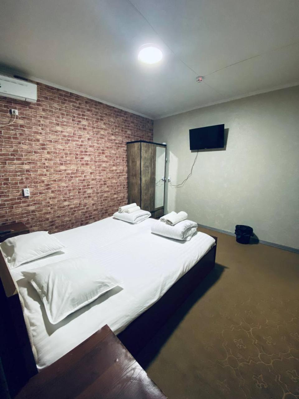 Old Inn Hostel Tashkent Ngoại thất bức ảnh